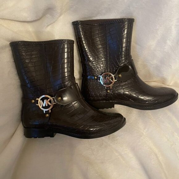 NWOT Michael Kors MK Logo Fulton Iconic Harness Equestrian Rain Boots size 6 - Picture 1 of 8
